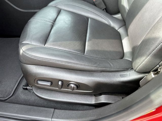Used 2022 Chevrolet Blazer LT FWD image 19