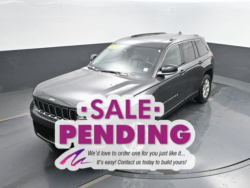 Used 2023 Jeep Grand Cherokee Limited image 38