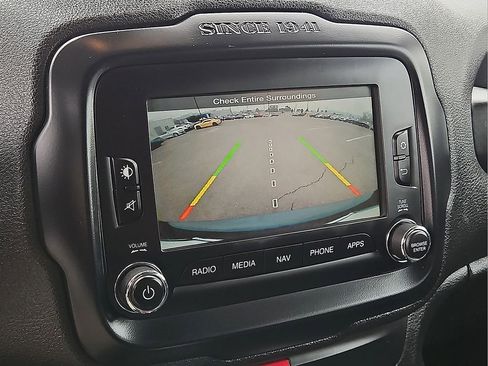 Used 2017 Jeep Renegade Trailhawk AWD/4WD image 20