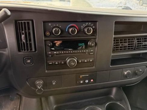 Used 2014 GMC Savana 1500 LT w/ LT Preferred Equipment Group image 18