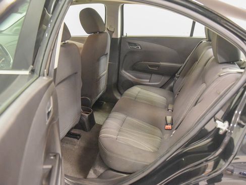 Used 2020 Chevrolet Sonic LT image 4