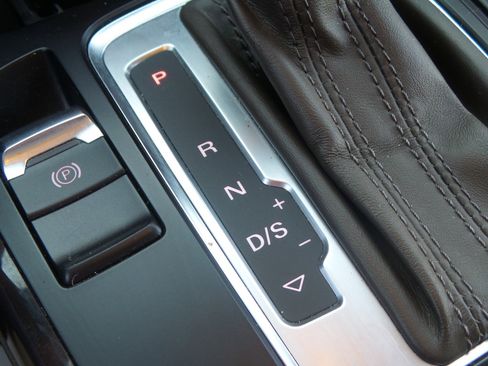 Used 2013 Audi A4 Premium Plus w/ Premium Plus Pkg image 63