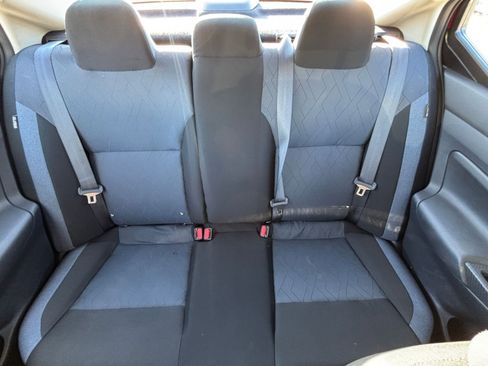 Used 2025 Nissan Versa SV image 38