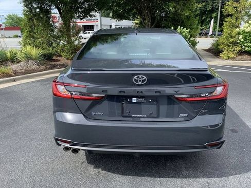 Used 2026 Toyota Camry SE w/ Convenience Package FWD image 7