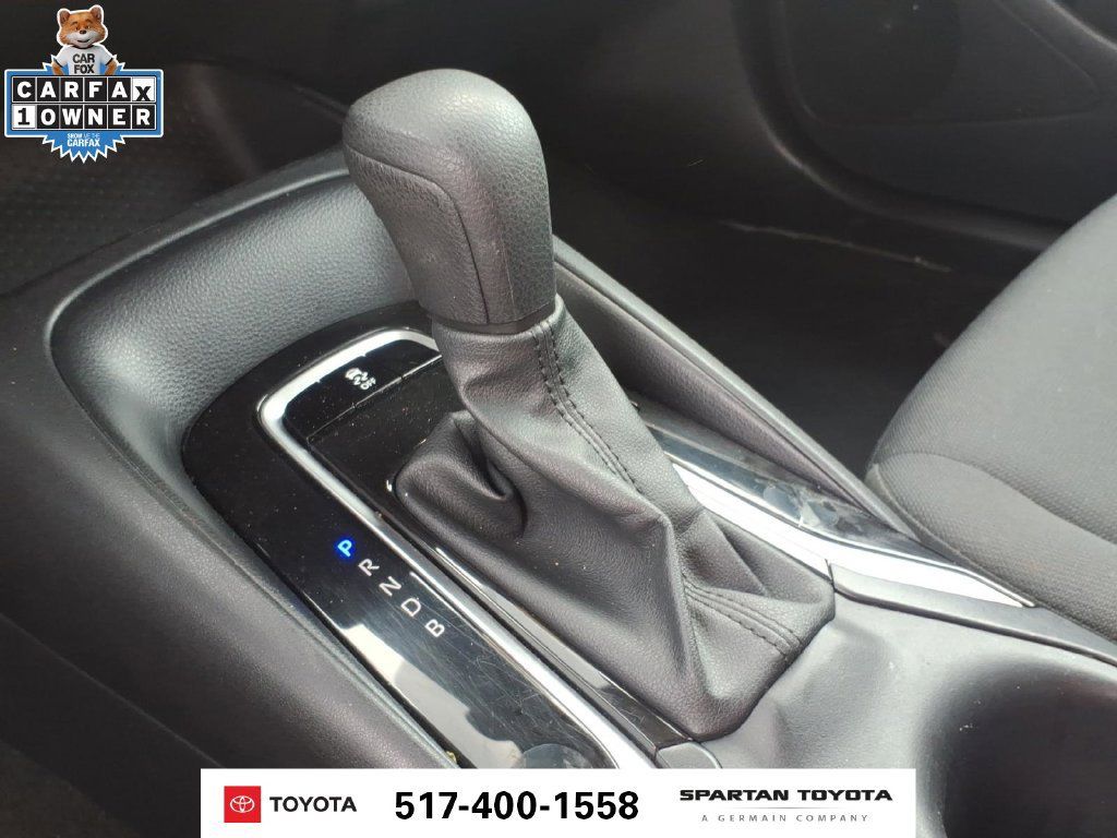 Used 2025 Toyota Corolla LE FWD image 22