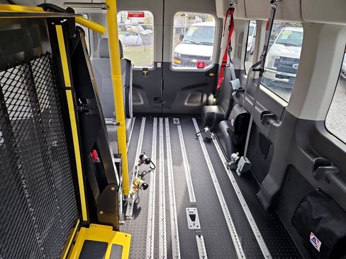 Used 2020 Ford Transit 350 XL image 33