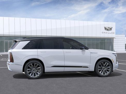 New 2026 Cadillac Vistiq Platinum w/ LPO, Floor Liner Package image 5