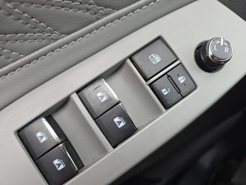 Used 2022 Toyota Avalon Limited w/ Advanced Safety Package FWD image 30