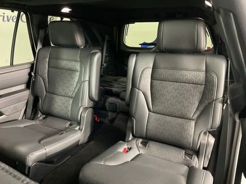 Used 2025 Toyota Sequoia Platinum image 16