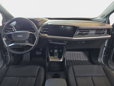 Used 2024 Audi Q4 e-tron Prestige w/ Black Optic Package AWD/4WD image 10