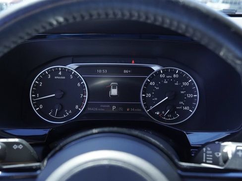 Used 2022 Nissan Pathfinder SL w/ SL Premium Package FWD image 11