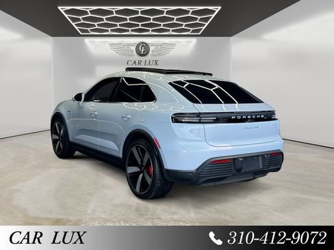 Used 2026 Porsche Macan 4S Electric AWD/4WD image 3