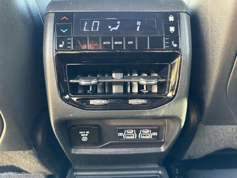 Certified 2024 Jeep Grand Cherokee L Limited w/ Luxury Tech Group II image 34