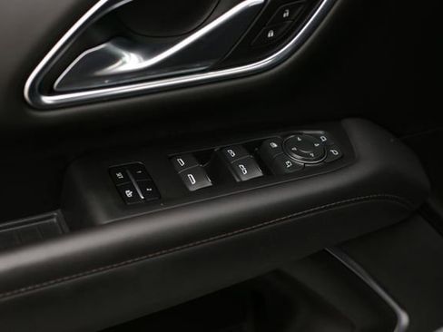 Used 2021 Chevrolet Tahoe High Country image 12