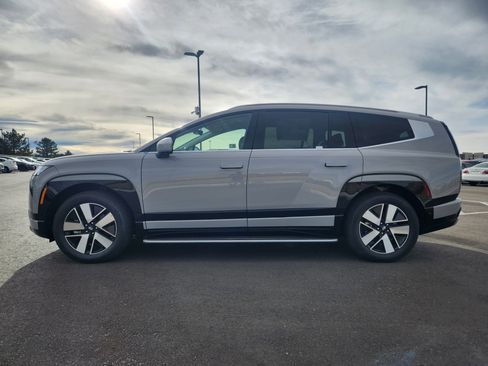 New 2026 Hyundai Ioniq 9 SEL image 2