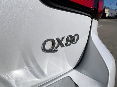 Certified 2019 INFINITI QX80 Luxe w/ All-Season Package image 44