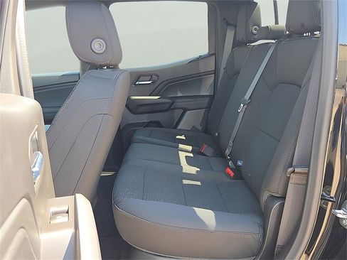 New 2026 GMC Canyon Elevation w/ Convenience Package image 9