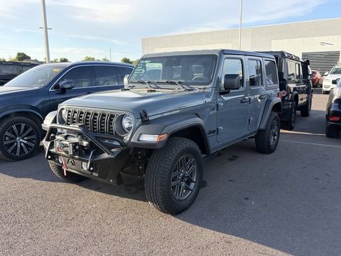 Used 2026 Jeep Wrangler Unlimited Sport AWD/4WD image 1
