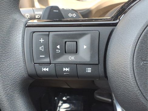 Certified 2023 Nissan Rogue SV AWD/4WD image 16
