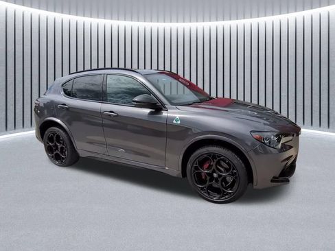 Used 2024 Alfa Romeo Stelvio Quadrifoglio AWD/4WD image 17