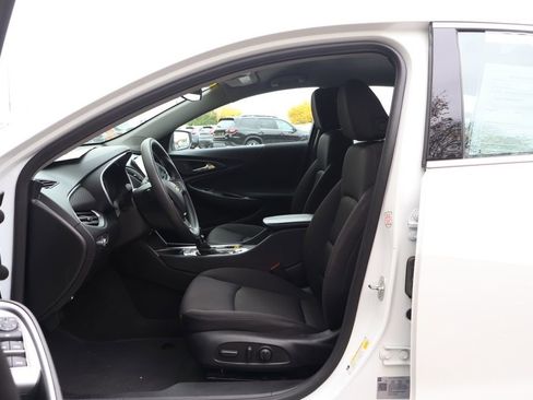 Certified 2024 Chevrolet Malibu LT image 32