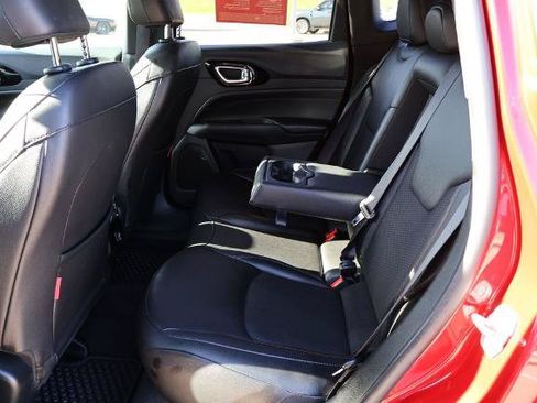 Used 2025 Jeep Compass Trailhawk AWD/4WD image 15