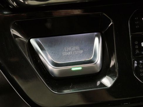 Used 2022 GMC Sierra 1500 AT4 w/ AT4 Premium Package image 29