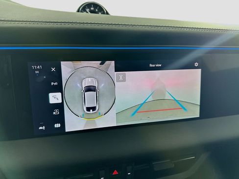 New 2025 Porsche Macan Turbo Electric image 17