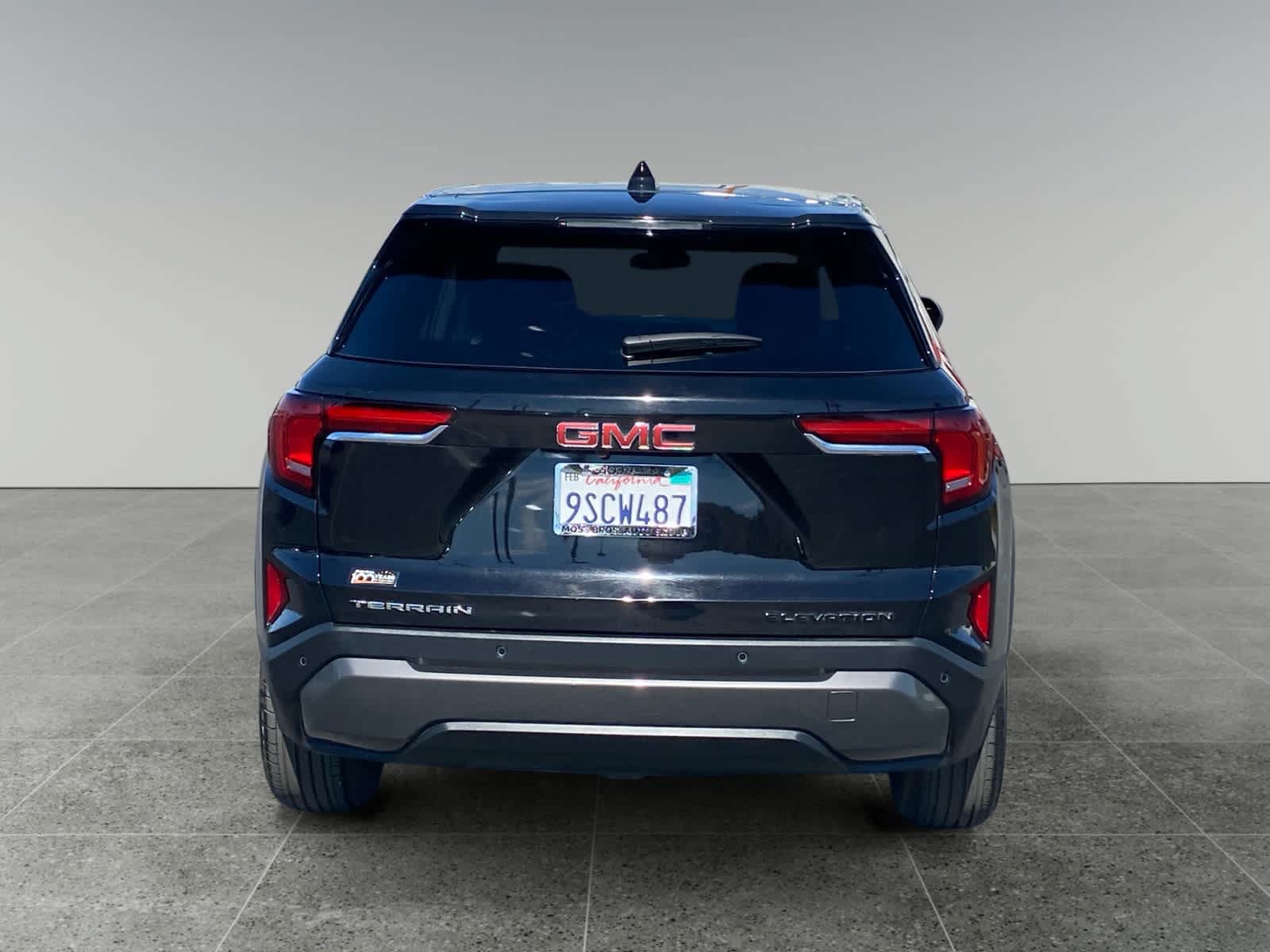 Used 2025 GMC Terrain Elevation FWD image 4