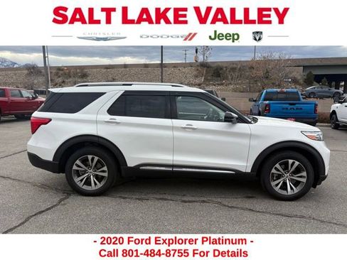 Used 2020 Ford Explorer Platinum w/ Premium Technology Package image 5