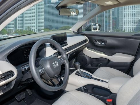 Used 2023 Honda HR-V LX image 15