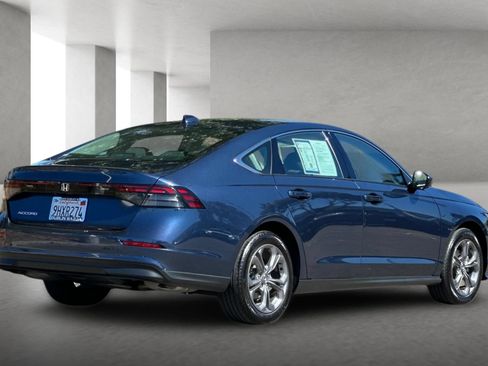 Used 2023 Honda Accord EX image 4