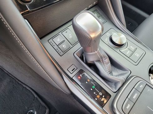 Used 2025 Lexus IS 350 F Sport w/ Navigation Package RWD image 16