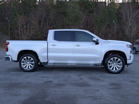 Used 2019 Chevrolet Silverado 1500 High Country image 10