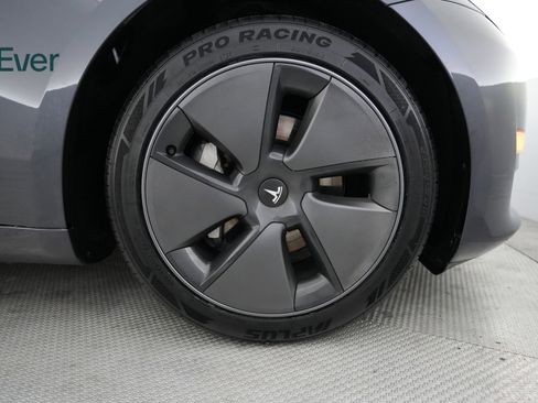 Used 2023 Tesla Model 3 Standard Range image 20