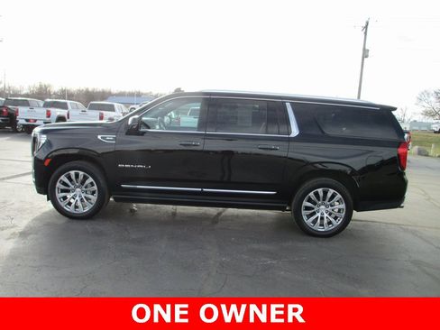 Certified 2022 GMC Yukon XL Denali image 9