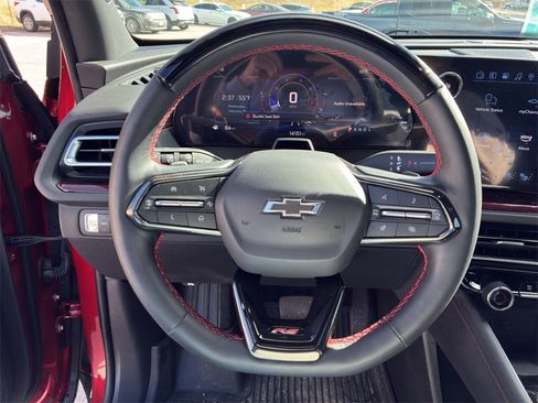 Used 2024 Chevrolet Traverse RS w/ LPO, Cargo Package image 17