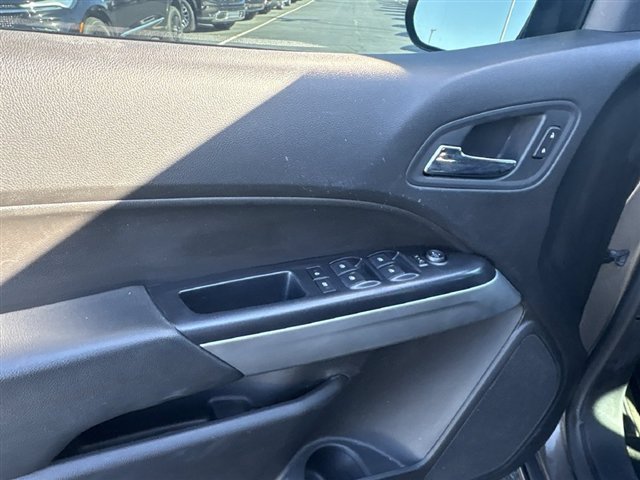 Used 2016 Chevrolet Colorado LT w/ LT Convenience Package AWD/4WD image 21