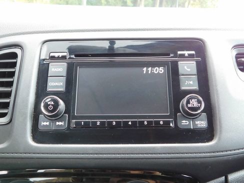 Used 2016 Honda HR-V LX image 17