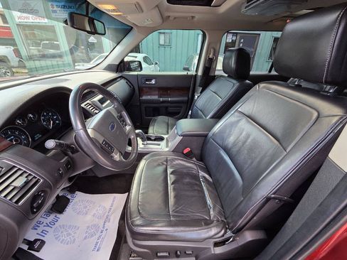 Used 2010 Ford Flex SEL FWD image 17