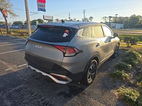 Certified 2023 Kia Sportage LX image 4