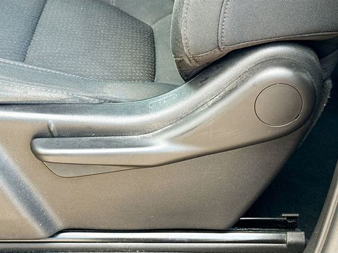 Used 2021 Chevrolet Silverado 1500 Custom image 24