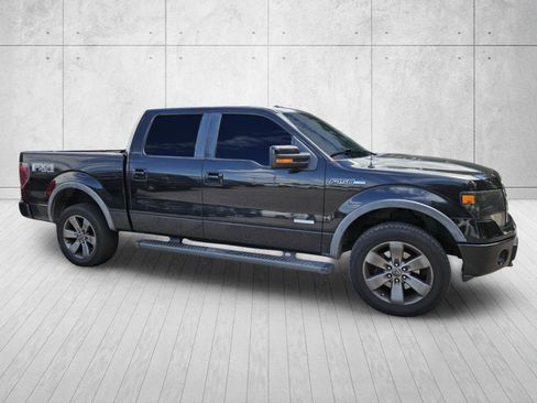 Used 2014 Ford F150 FX4 w/ Equipment Group 402A Luxury AWD/4WD image 7