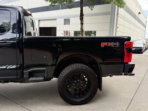 Used 2023 Ford F250 Lariat w/ Sport Appearance Package image 14