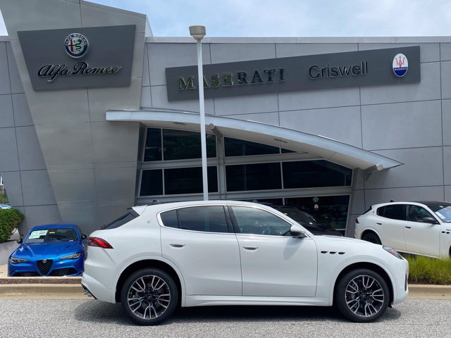 Used 2025 Maserati Grecale GT AWD/4WD image 4