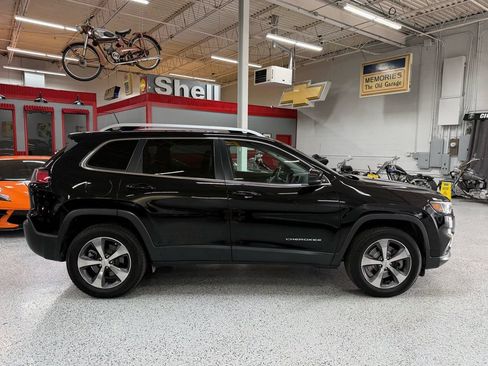 Used 2020 Jeep Cherokee Limited AWD/4WD image 6