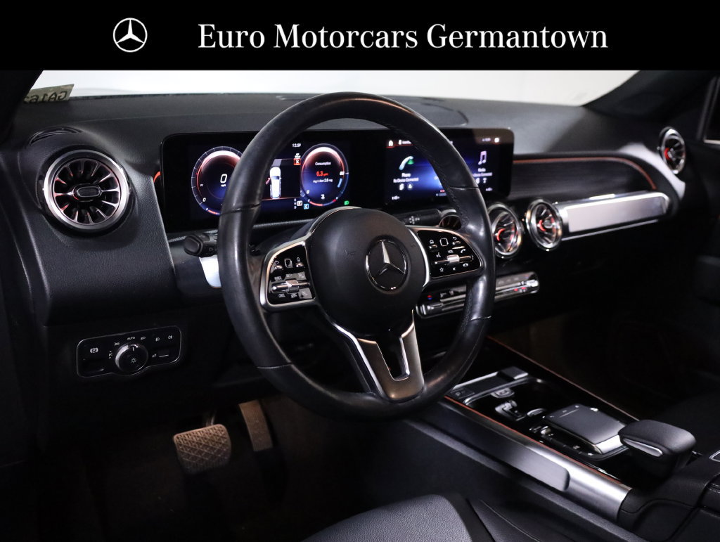 Used 2023 Mercedes-Benz GLB 250 4MATIC w/ Premium Package image 30