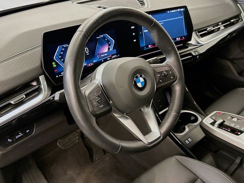 Used 2025 BMW X2 xDrive28i image 18