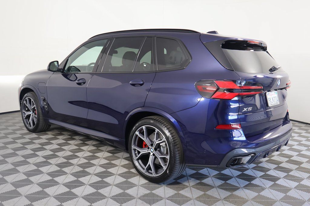 Used 2026 BMW X5 xDrive50e w/ M Sport Package AWD/4WD image 6