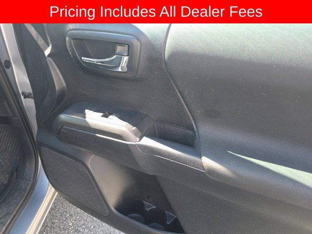 Used 2019 Toyota Tacoma TRD Off-Road AWD/4WD image 21